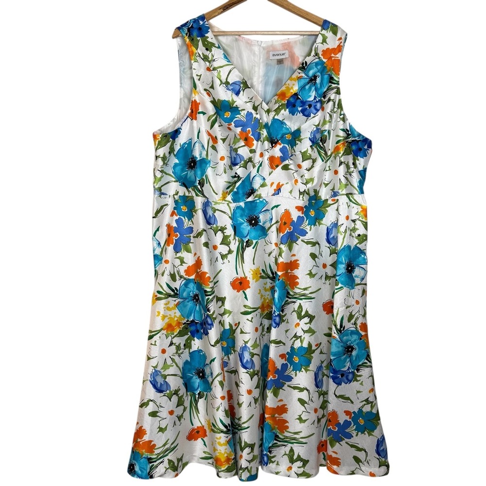Avenue Women's Plus Size 26 Floral Midi Dress Sleeveless V Neck Fit & Flare USA